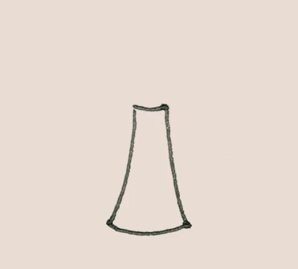 Simple drawing of vase