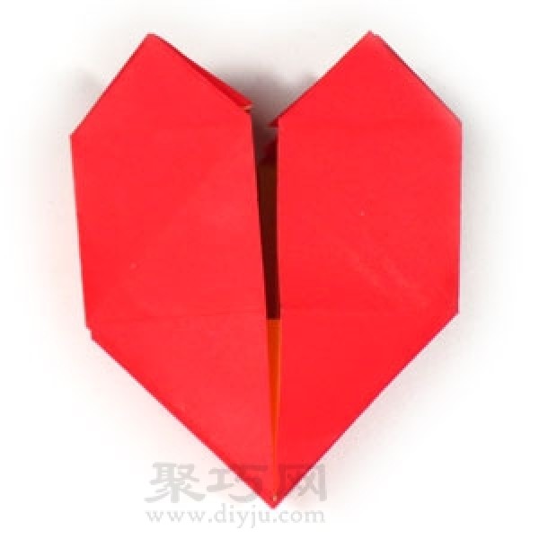 How to fold a heart-shaped spring. Use a piece of paper to fold a heart-shaped spring.