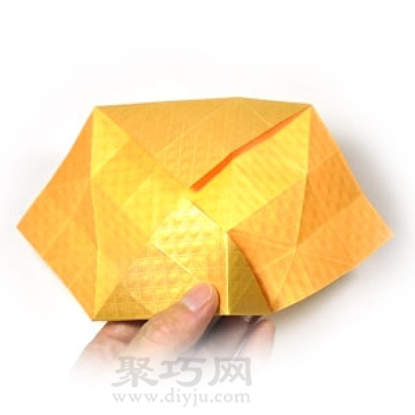 Simple illustration of handmade origami three-dimensional yellow crown