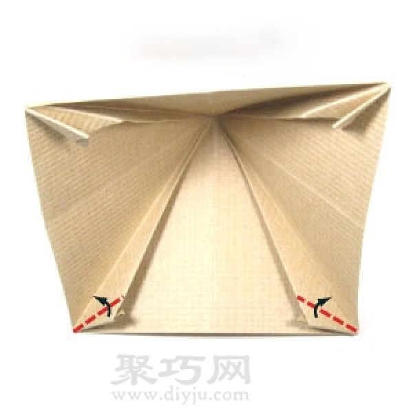 Illustration of pyramid origami folding method