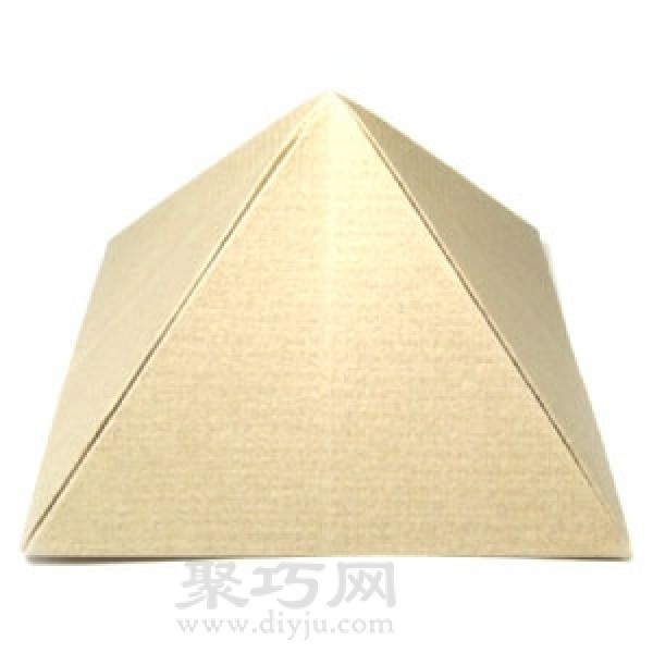 Illustration of pyramid origami folding method