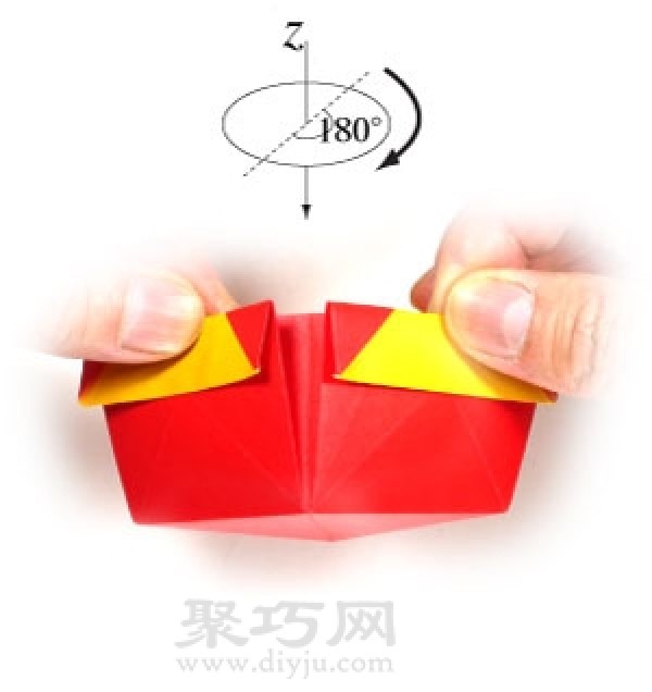 How to fold handmade origami heart-shaped round paper box