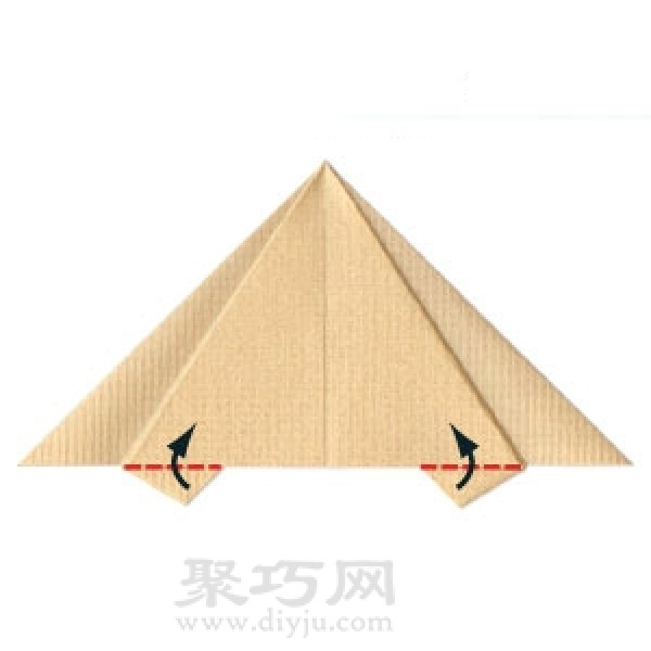 Illustration of pyramid origami folding method