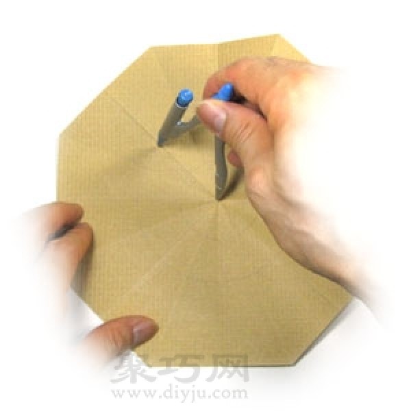 Simple folding method of origami sun hat