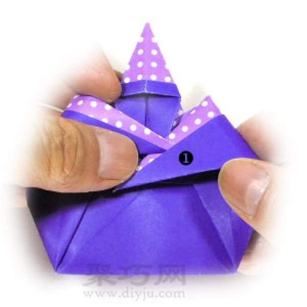 Illustration of steps for wizard to make origami with crossed hands