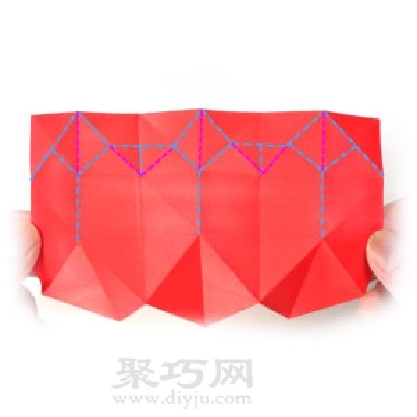 How to fold a heart-shaped spring. Use a piece of paper to fold a heart-shaped spring.