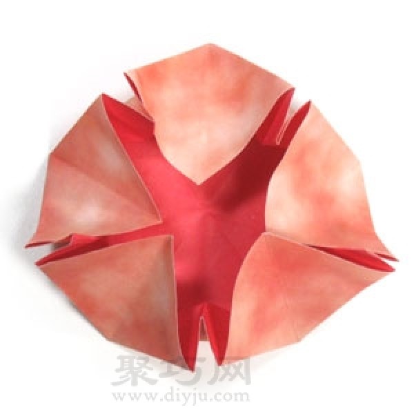 Illustration of origami pentagonal round dart