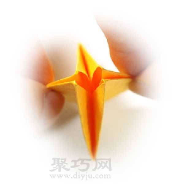 How to fold three-dimensional four-pointed star origami