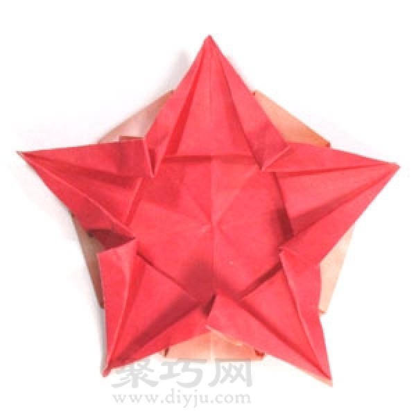 Illustration of origami pentagonal round dart