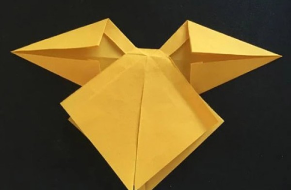 Illustrated tutorial on handmade origami bows, folding bows with paper