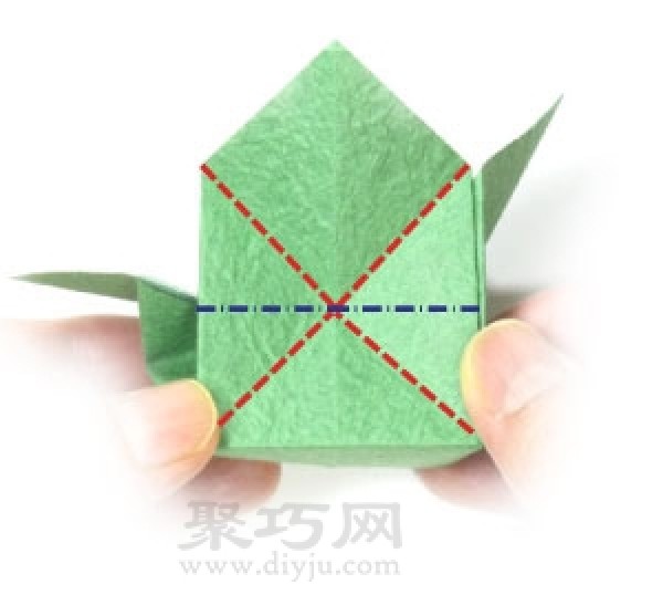 Illustration of steps to make three-dimensional four-leaf clover origami