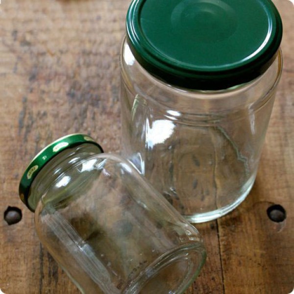 Using waste glass jars to create miniature potted plants