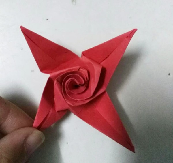 How to fold a simple rose for children Simple rose origami that can be used as a lesson plan