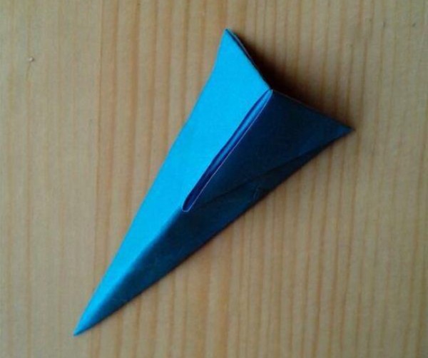 Illustration of steps for folding swallow paper airplane