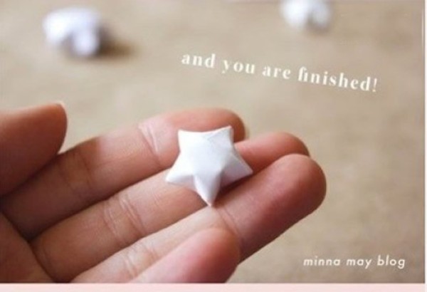 How to fold little stars? Tutorial on how to fold three-dimensional paper stars