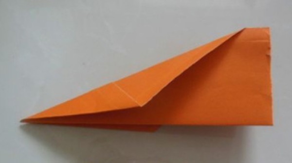 A new illustrated tutorial on folding methods for performing airplanes