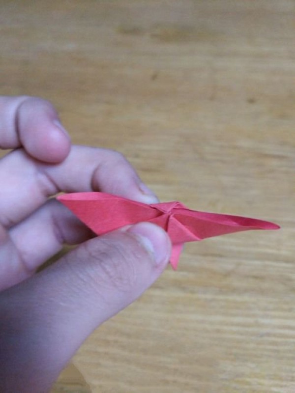 How to make an origami butterfly? Teach you how to fold a beautiful butterfly from a piece of paper