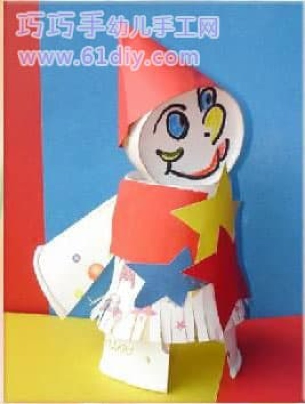 Kindergarten crafts - paper cup dolls