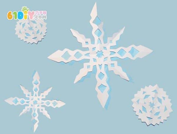 Snowflake paper cutting DIY