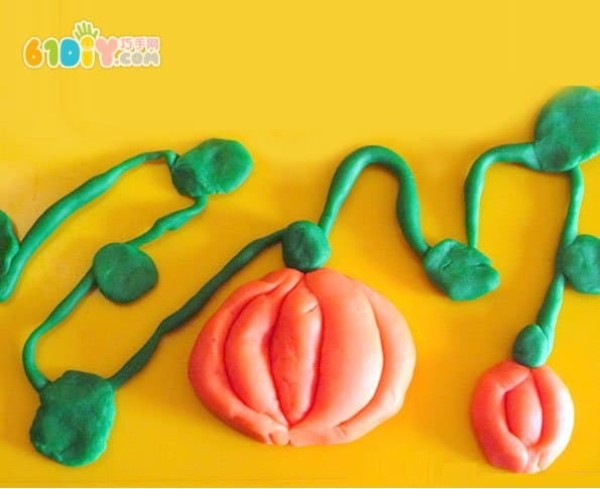 Tutorial on making pumpkins from clay for children