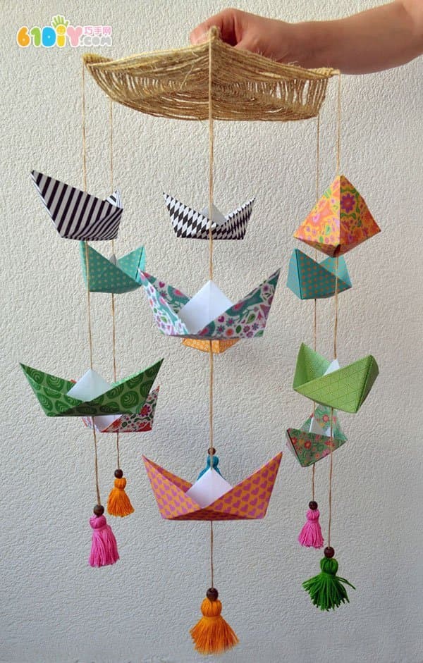 The process of making simple and beautiful boat ornaments