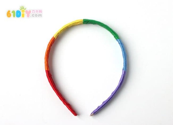 DIY beautiful four-leaf clover rainbow headband