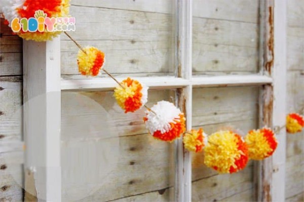 Autumn plush ball hanging decoration making