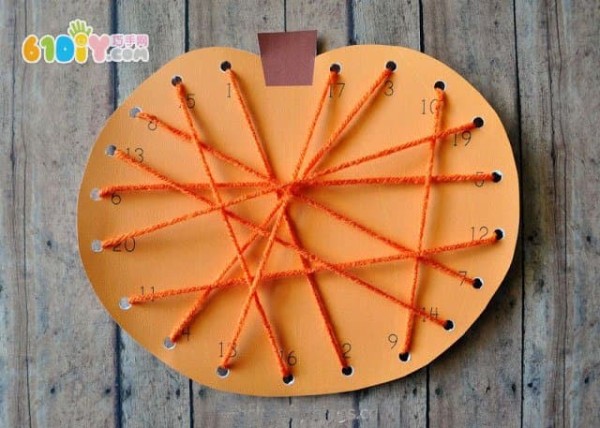 Halloween crafts for children - Threaded Pumpkins