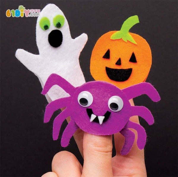 Making Halloween finger puppets from non-woven fabrics