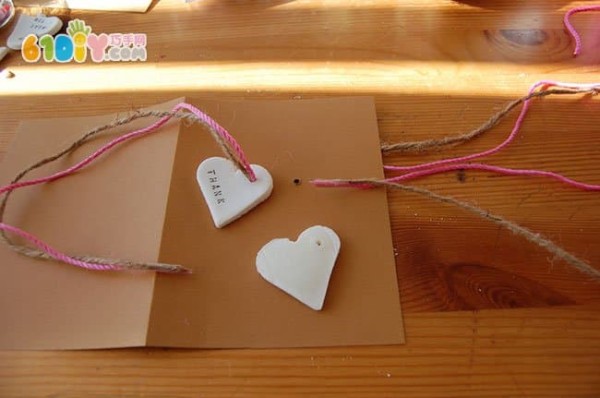 DIY Thanksgiving Clay Heart Greeting Cards