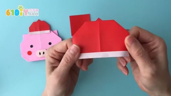 Auspicious Year of the Pig Cute Chinese style pig origami