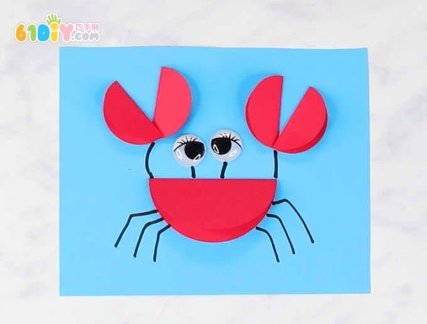 Round handmade stickers to make big crabs