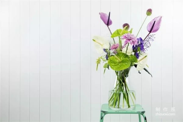 Flower Arranging Tips: Complete a Beautiful Bouquet in Four Steps