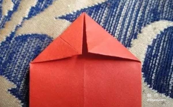 Illustrations of two simple methods for children to make origami lanterns