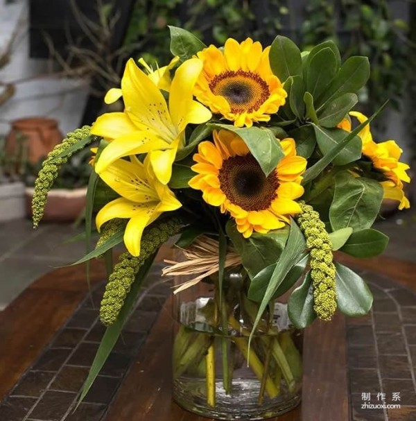 Summer flower arrangement tips