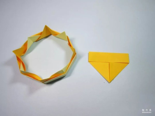 Childrens handmade origami crown simple step-by-step diagram of origami crown