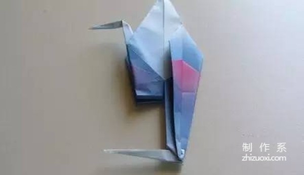 How to transform paper cranes into origami red-crowned cranes