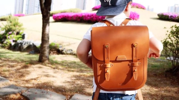 Tutorial on handmade vegetable tanned leather backpack (video)