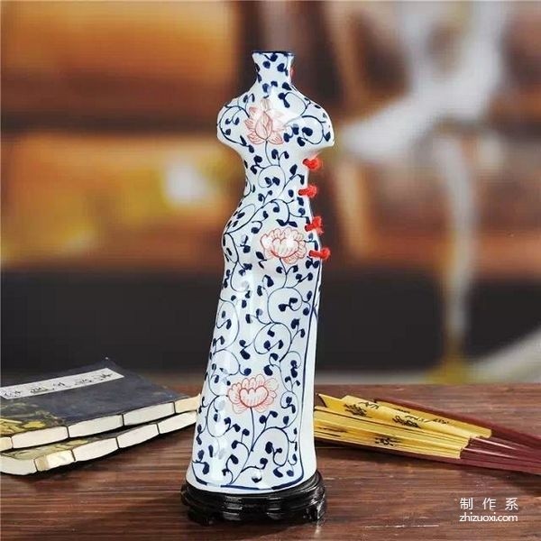 Creative Chinese style, when cheongsam meets blue and white porcelain