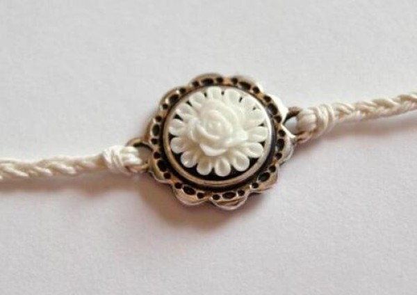 Handmade beautiful and fresh vintage bracelet