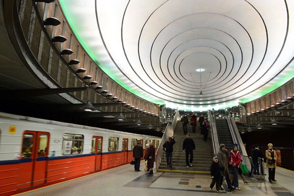 Europes artistic subway stations (1)