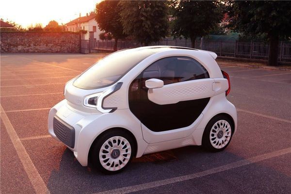 3D printed electric car made from corn, completed in 3 days and sold for only 60,000