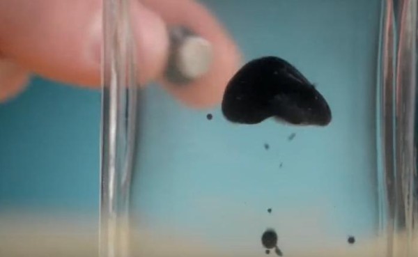 Magical magnetic fluid, it can change into ever-changing shapes when a magnet is close to it