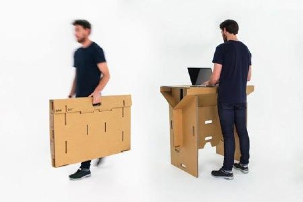 Eco-friendly lightweight cardboard table