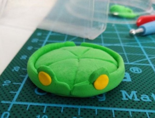 Tutorial illustration of how to make lotus leaves in Plants vs. Zombies with ultra-light clay