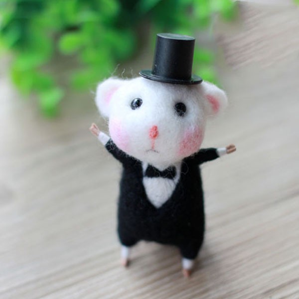 Wool felt handmade DIY products - Cute and cute elf mouse boy in gentleman costume