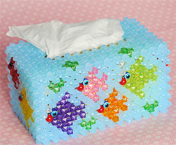 This creative Christmas tree large tissue box made with handmade DIY beads