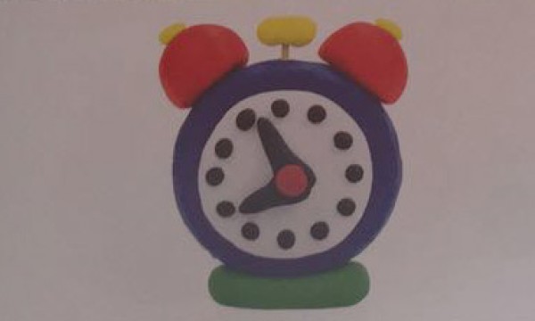 Childrens craft tutorial: How to make an alarm clock with ultra-light clay