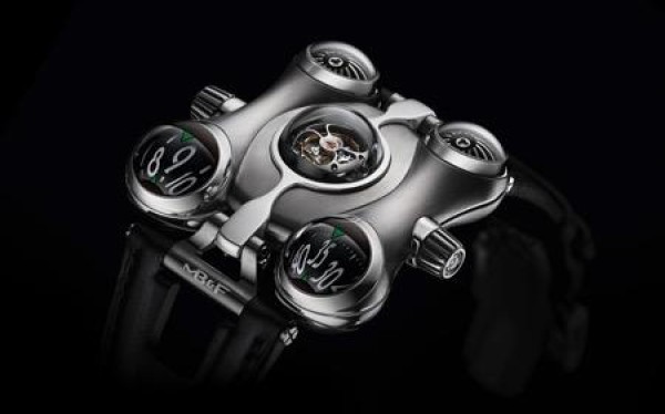 HM6 Space Pirate watch sells for 0,000