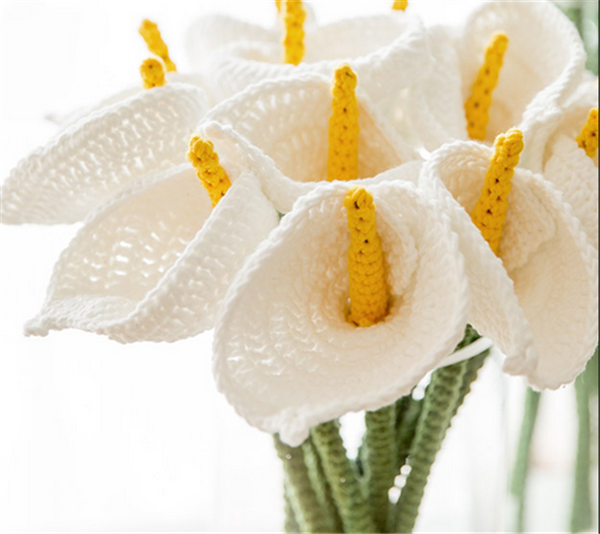 Appreciation of calla lily bouquet made by purely handmade DIY yarn knitting